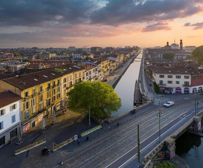 מילאנו Navigli - Downtown - Duomo Spacious Two Bedroom Apartment - Close To Metro - Ac - Wi-Fi מראה חיצוני תמונה
