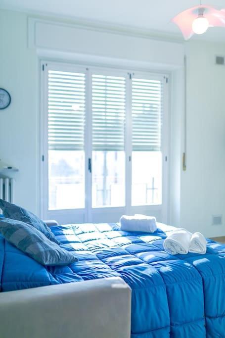 מילאנו Navigli - Downtown - Duomo Spacious Two Bedroom Apartment - Close To Metro - Ac - Wi-Fi מראה חיצוני תמונה