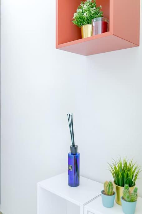 מילאנו Navigli - Downtown - Duomo Spacious Two Bedroom Apartment - Close To Metro - Ac - Wi-Fi מראה חיצוני תמונה